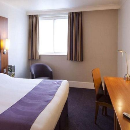Premier Inn Premier Inn Sandhurst Sandhurst  Dış mekan fotoğraf